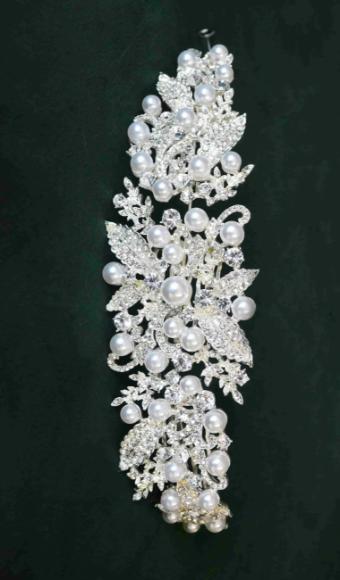 Elegance - Accessories by Lace & Veil Pearl Stone Embellished Leaf Cluster Hair Comb - 534747 #0 default thumbnail